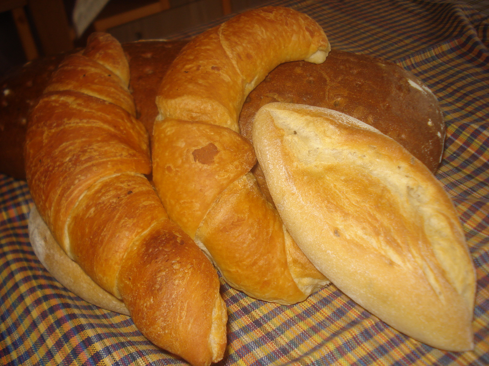 Brot, Br�tchen, H�rnchen und Schinkenstange
